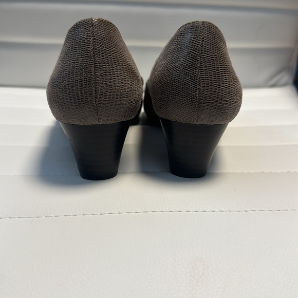 Kim Rogers Brown heels - Olissa classic pumps 7M - Picture 4 of 6